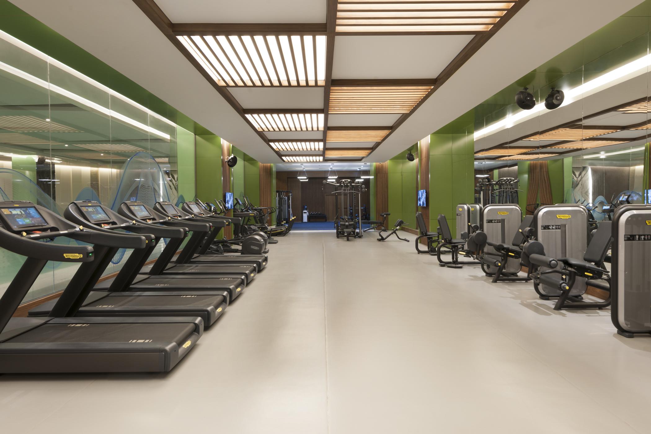精英世界亚洲酒店 伊斯坦布尔 外观 照片 The gym at the hotel